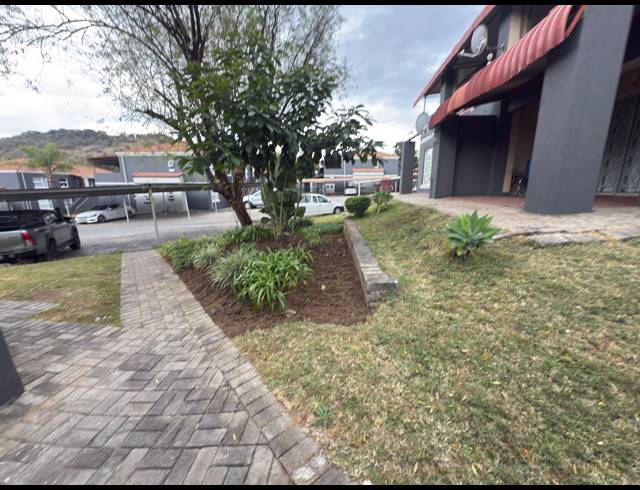 2 BEDROOM APARTMENT FOR SALE IN SAFARI GARDENS